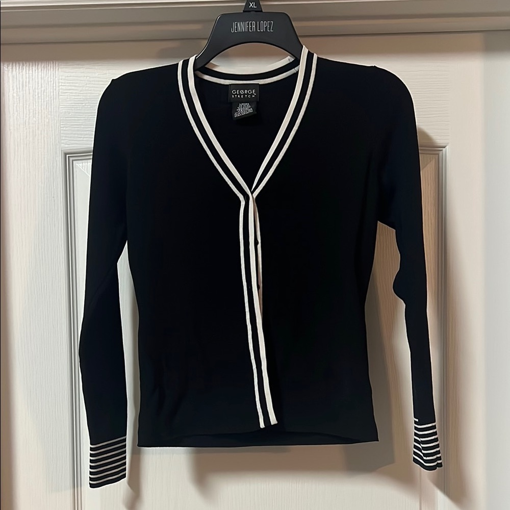 Jennifer Lopez Black and White Women's Sweater